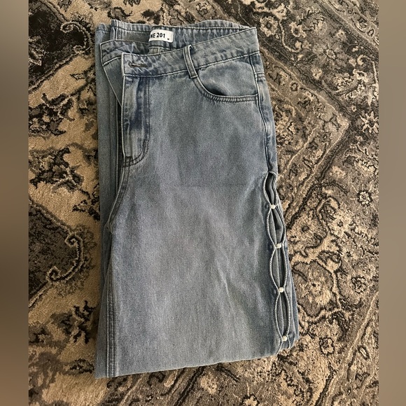 Lane 201 Pearl Jeans!!! 🤍 - Picture 2 of 5